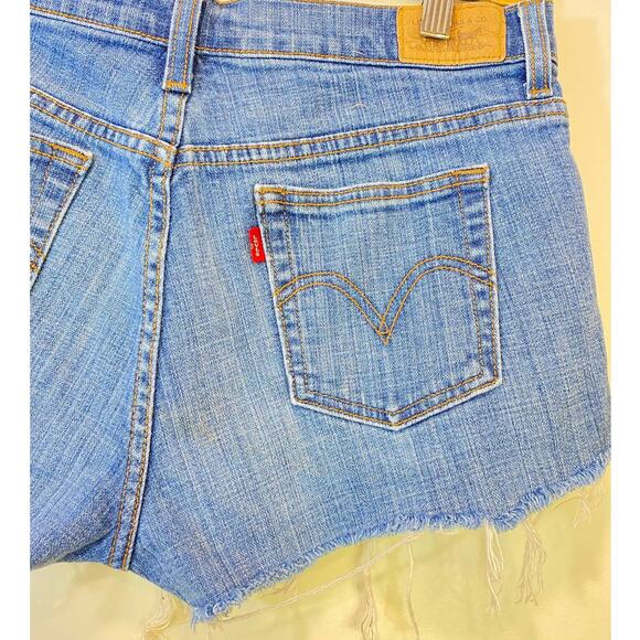 VTG Levis Distressed Cut Out 505 Blue Wash Denim Shorts Summer Festival Cheeky 6 - Picture 3 of 8